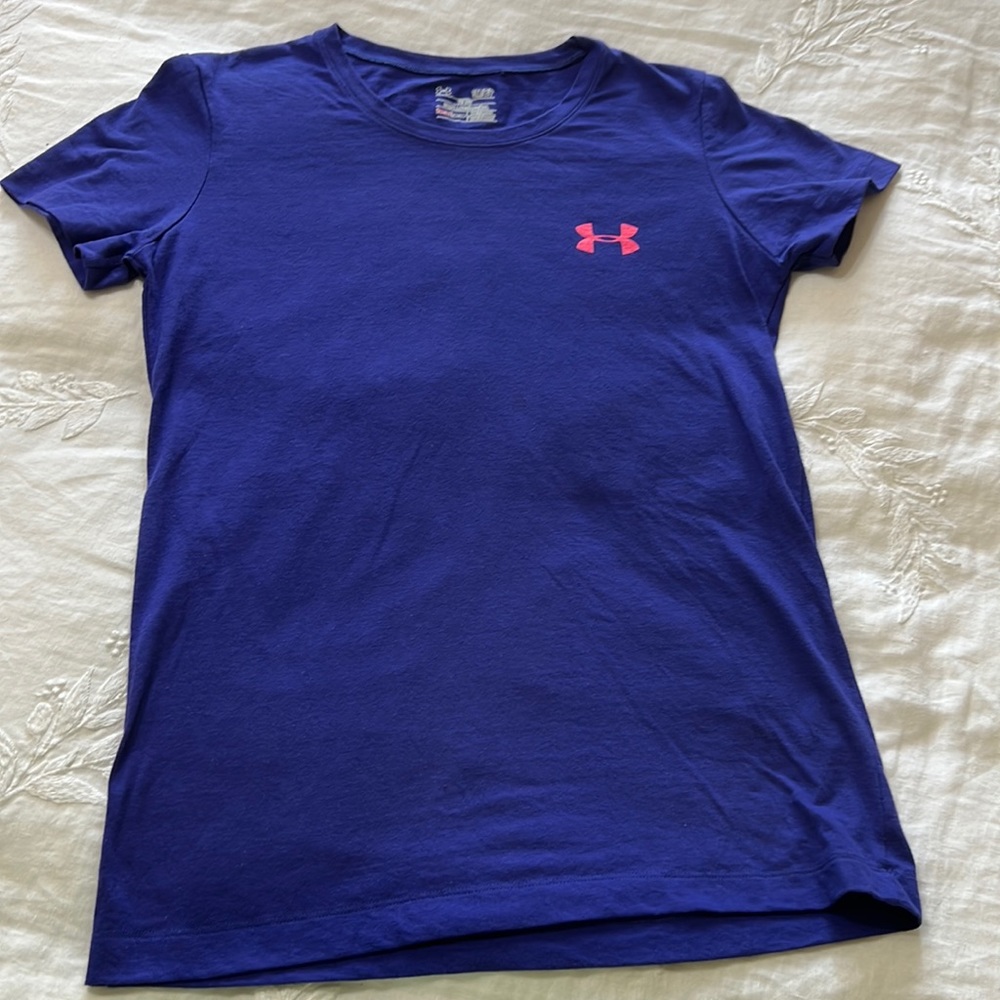 Under Armour T-shirt size small
